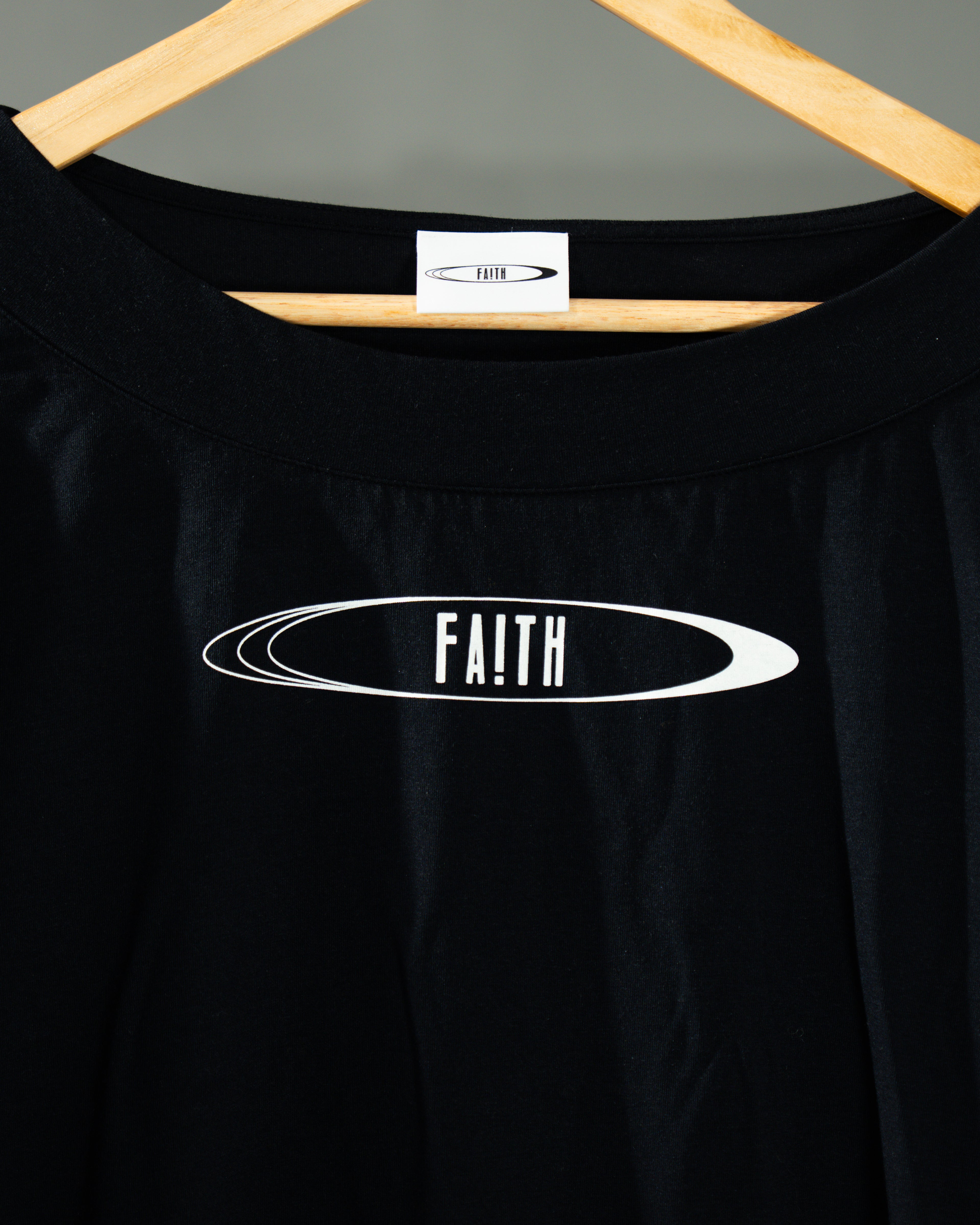 蘭精天絲™露肩上衣