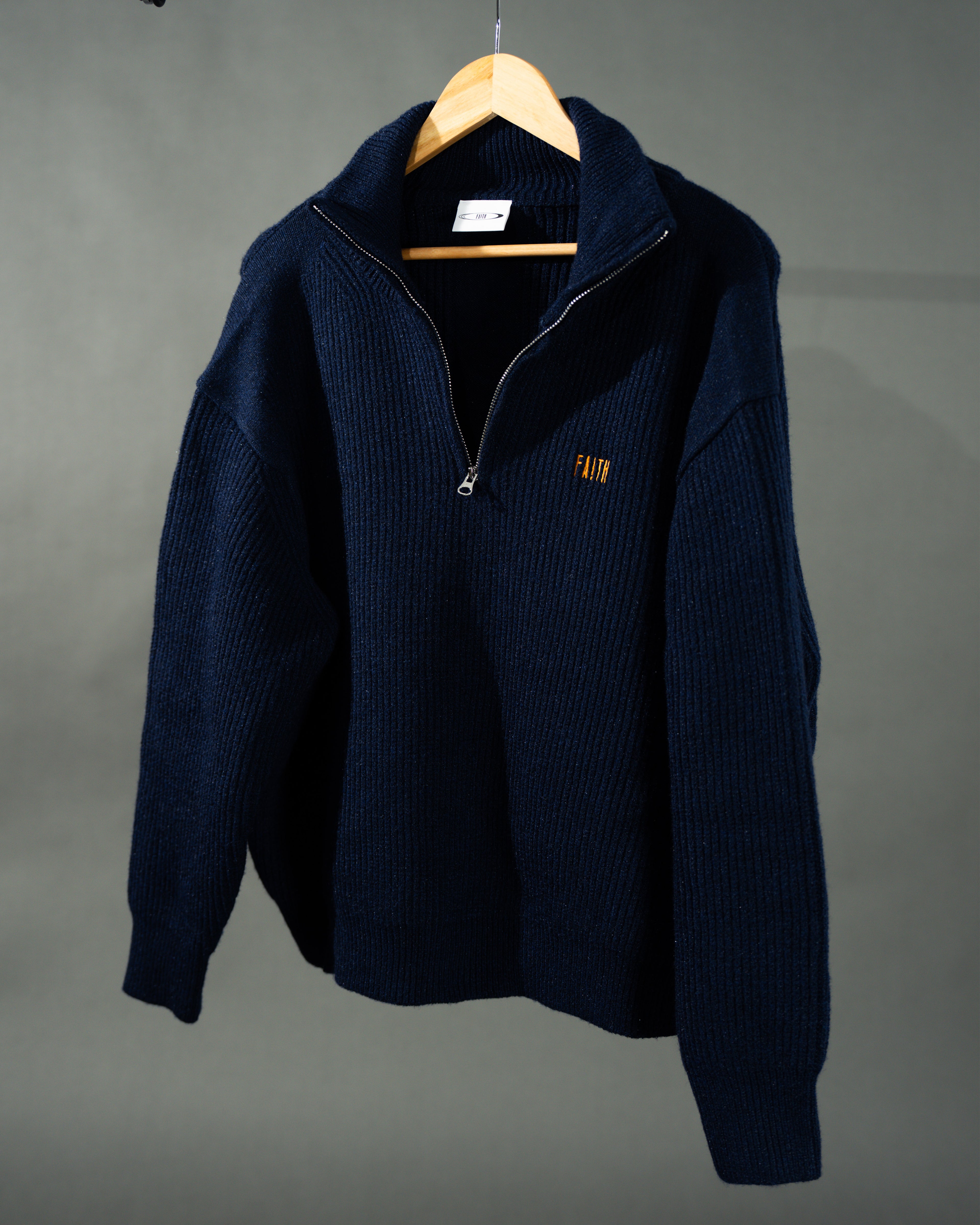 半拉鍊高領毛衣