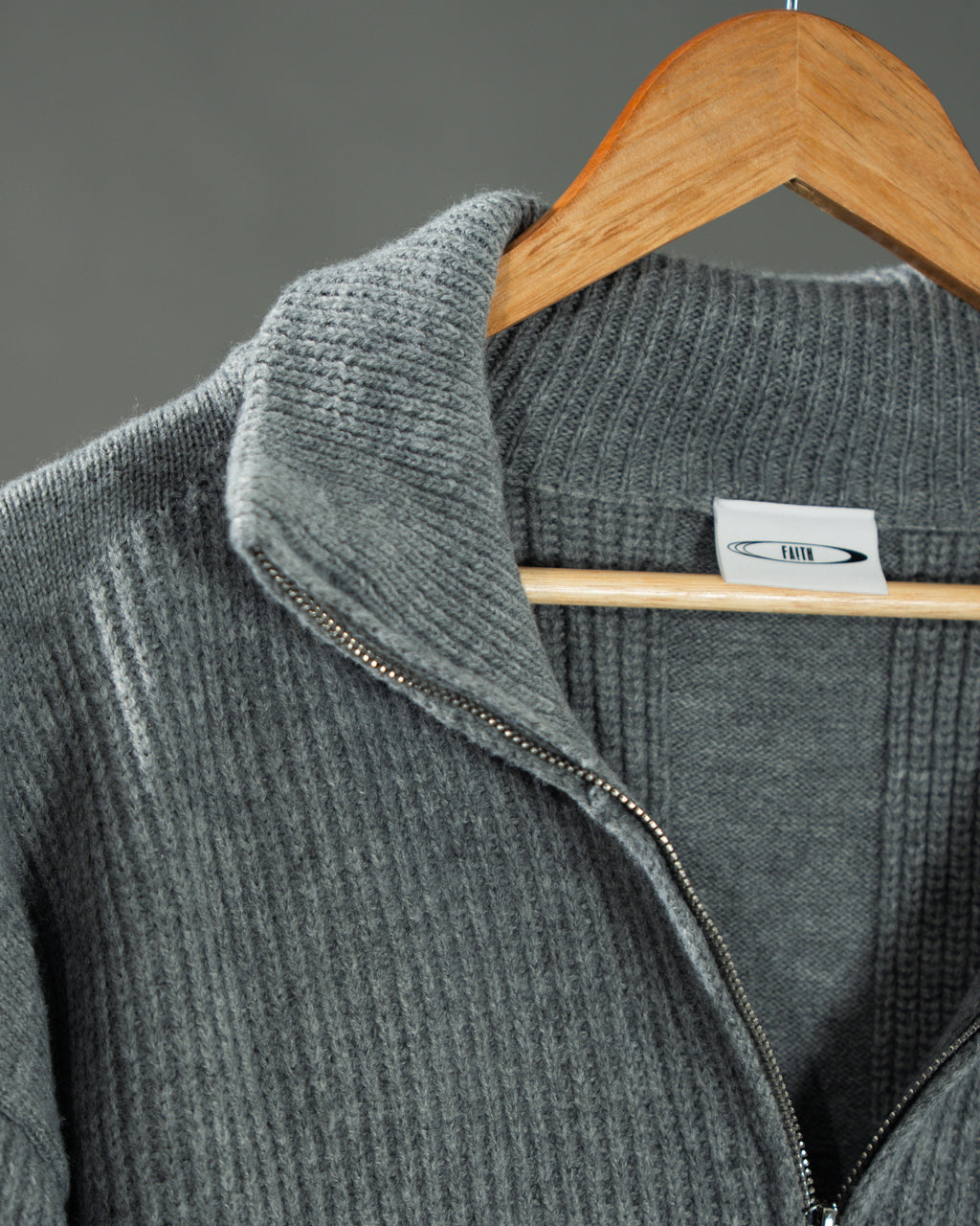 半拉鍊高領毛衣